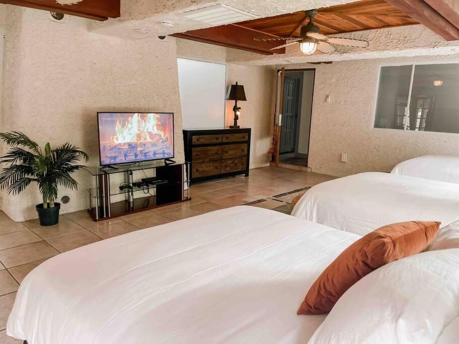 *Entertainment Villa* 5Min To Strip Optional Heated Pool Jacuzzi! Las Vegas Exterior photo