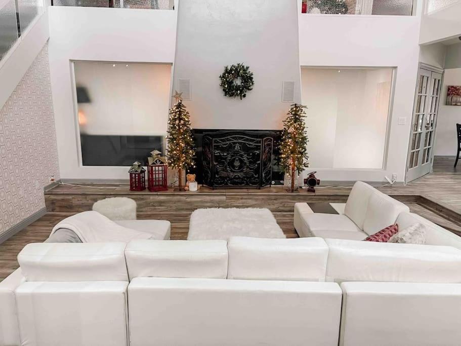 *Entertainment Villa* 5Min To Strip Optional Heated Pool Jacuzzi! Las Vegas Exterior photo